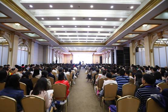 http://2019gxltadmin.dodoevent.com/ckfinder/userfiles/images/%E6%96%B0%E9%97%BB%E7%A8%BF0605-%E5%BC%80%E5%B9%95%E5%BC%8F.jpg